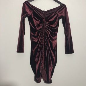 Gorgeous rouched burgundy dress. Check out more pieces on IG @ClosetEdition_
